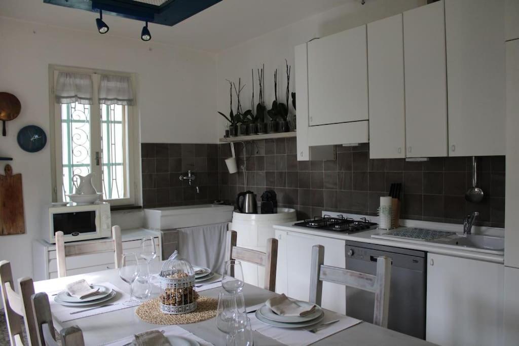 Casa Sivori Sul Lago Di Garda Con Ampio Giardino Desenzano del Garda Eksteriør bilde